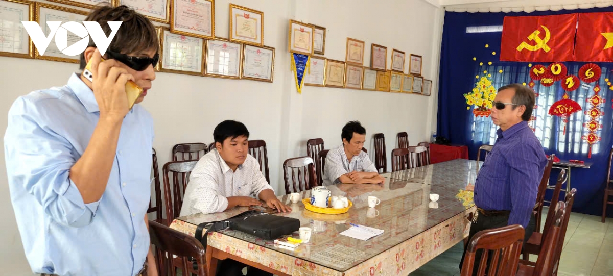 Người khiếm thị ở tỉnh Đồng Tháp sẵn sàng thực hiện quyền công dân